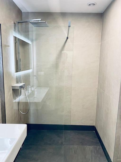 Gallery Vitosha Apartment With Underground Parking 소피아 외부 사진